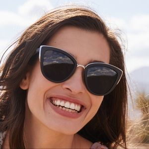 NWOT QUAY women’s sunglasses